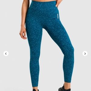 Gymshark ADAPT ANIMAL SEAMLESS LEGGINGS teal, size small